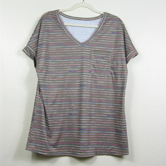 LAST ONE!! Green & Multi Color Front Pocket Tee - Picture 4 of 8